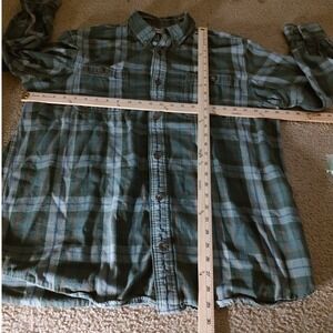 Duluth Trading Co Plaid Flannel Long Sleeve Button Up Shirt Men's Size XL